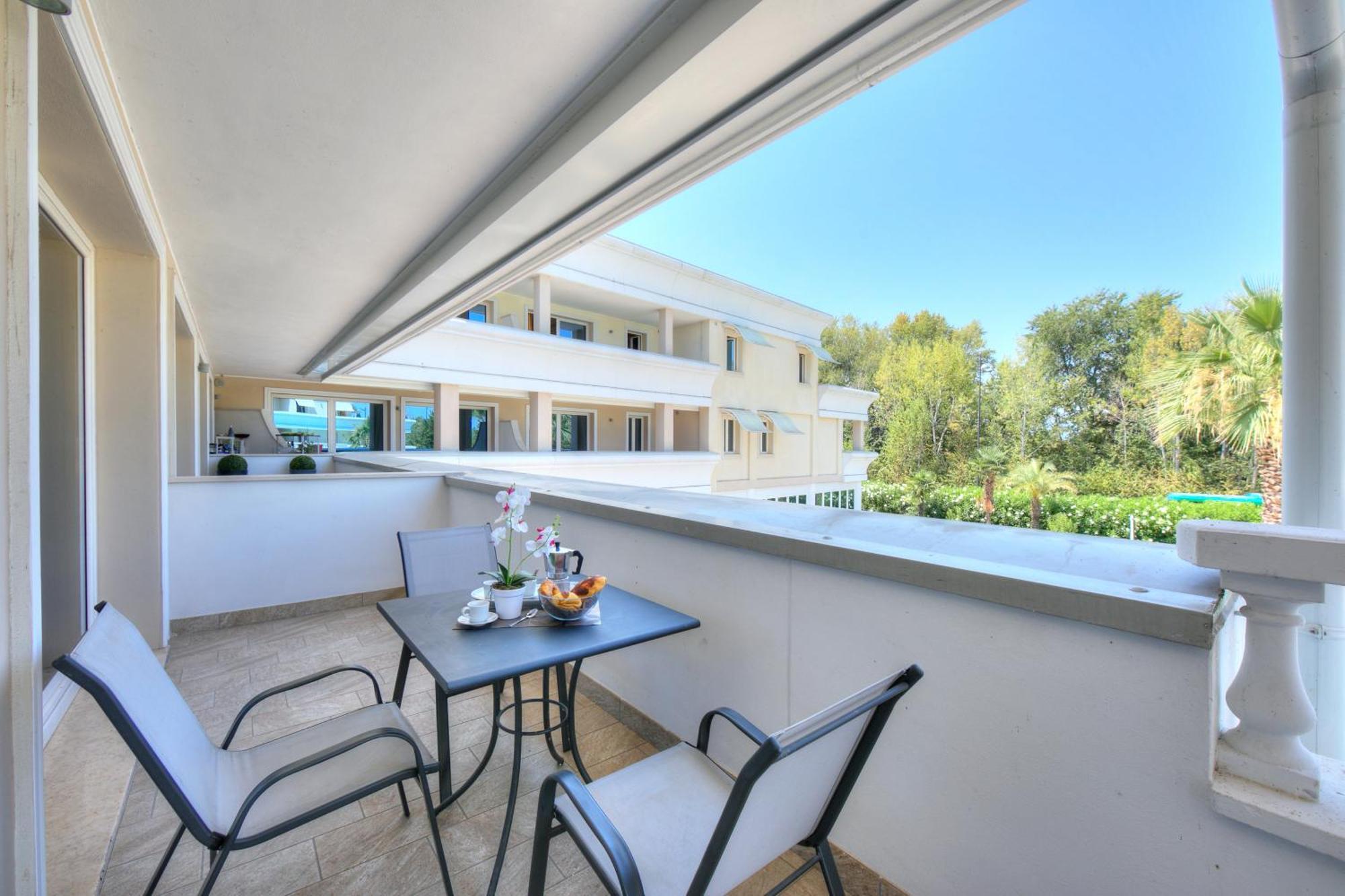 Apartment Rivoltella With Pool 600m From - Happy